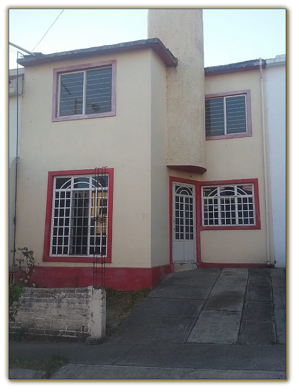Casa San José de la Mina Lourdes - Casas en venta en Uruapan